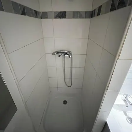 Le Sergent-studio-piscine-wifi *